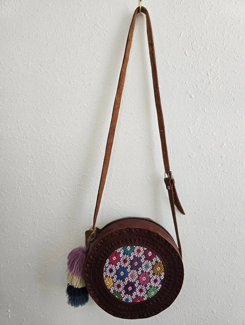 NWT Summer Brown Leather Round Crossbody Bag with Multicolor Floral Embroidery